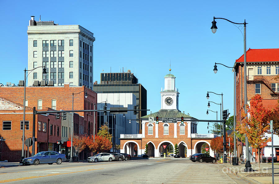 images.fineartamerica.com/images/artworkimages/mediumlarge/3/downtown-fayetteville-north-carolina-denis-tangney-jr.jpg